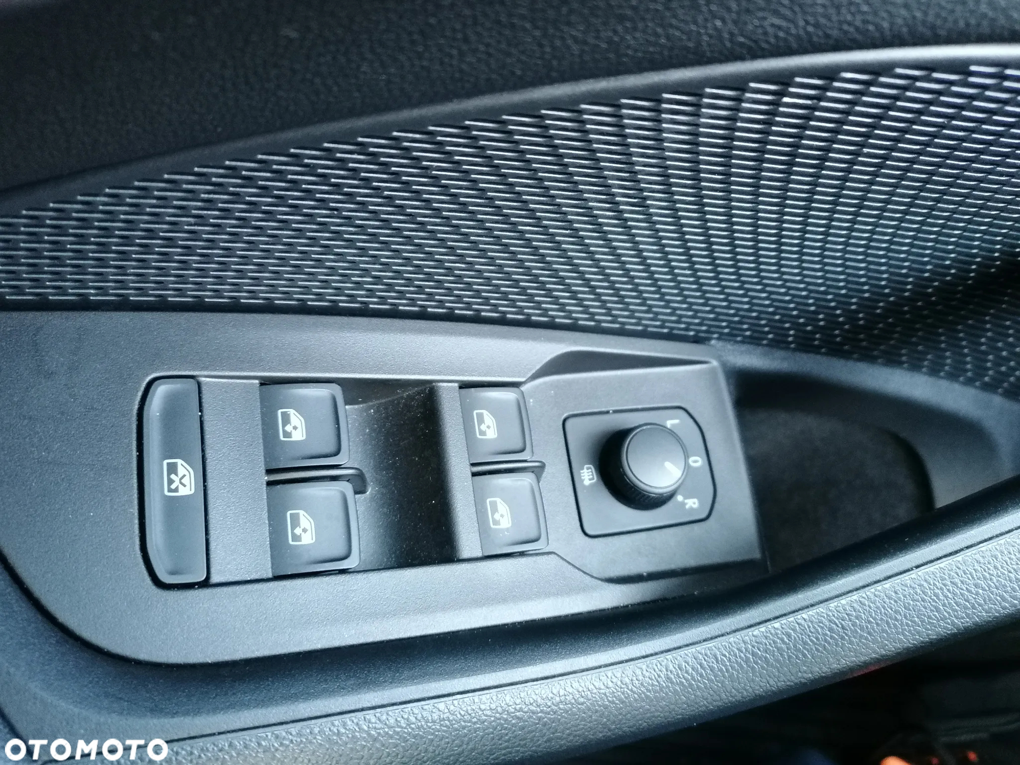 Skoda Octavia 2.0 TDI Ambition DSG - 19