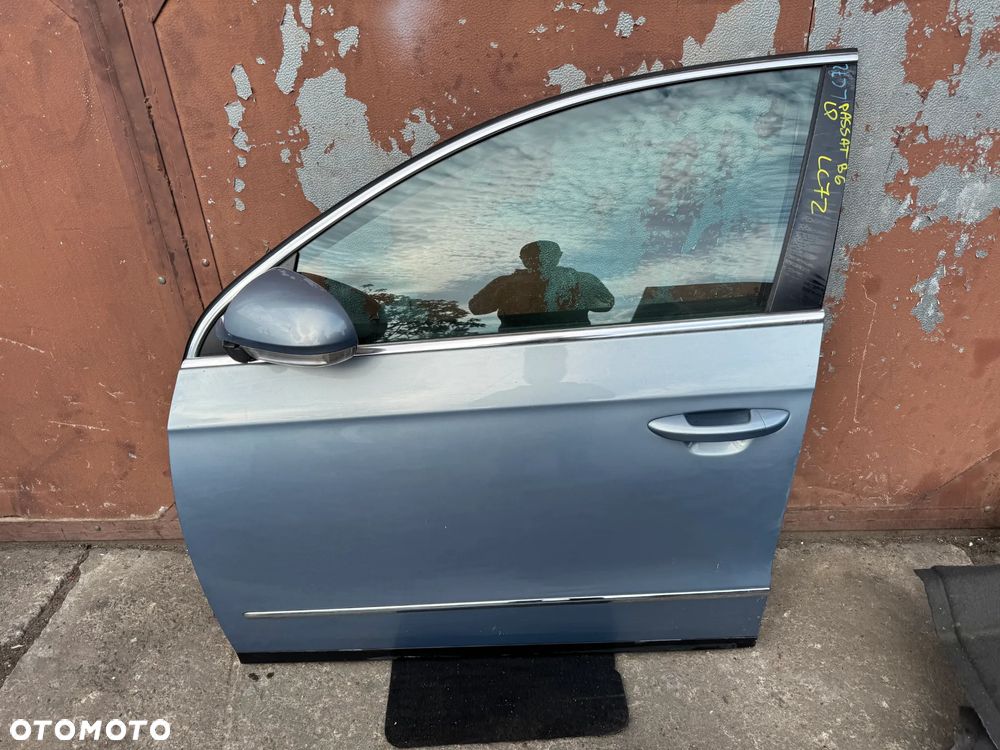 Drzwi lewe Volkswagen Passat B6 kolor LC7Z lewy przód przednie OE - 1