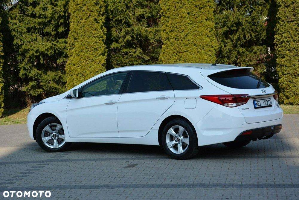 Hyundai i40 1.7 CRDi Comfort DCT - 4