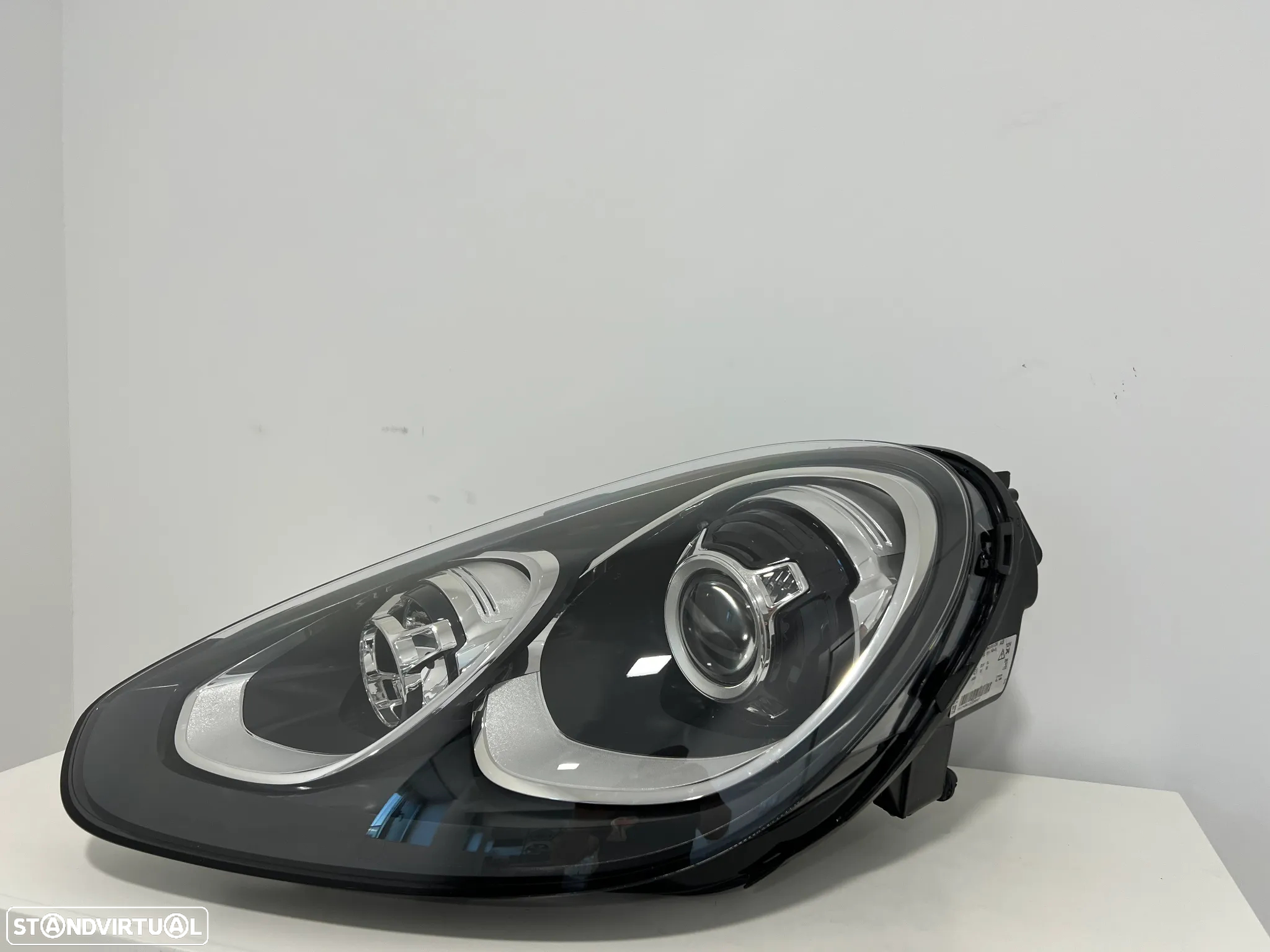 Farol Otica Original Porsche Macan lado Esquerdo - 2