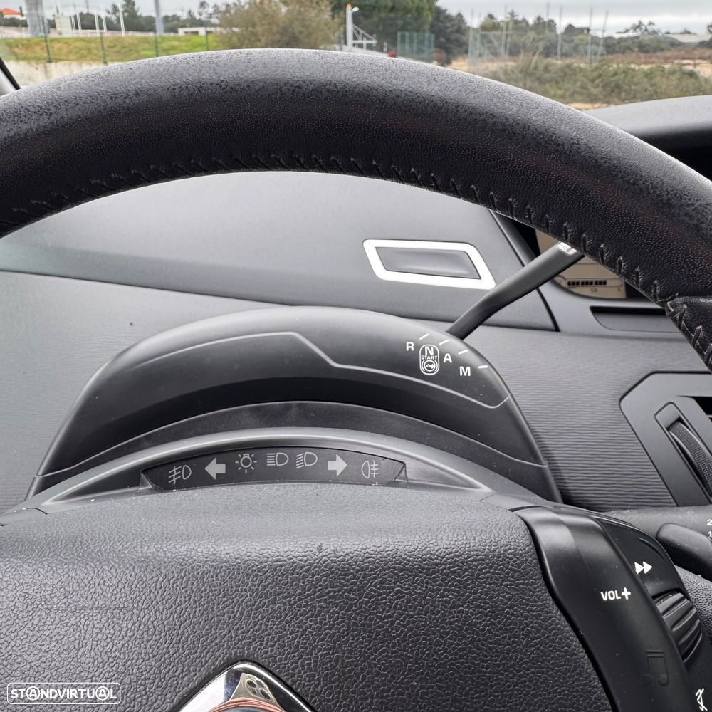 Citroën C4 Picasso 1.6 e-HDi FAP EGS6 Exclusive - 11