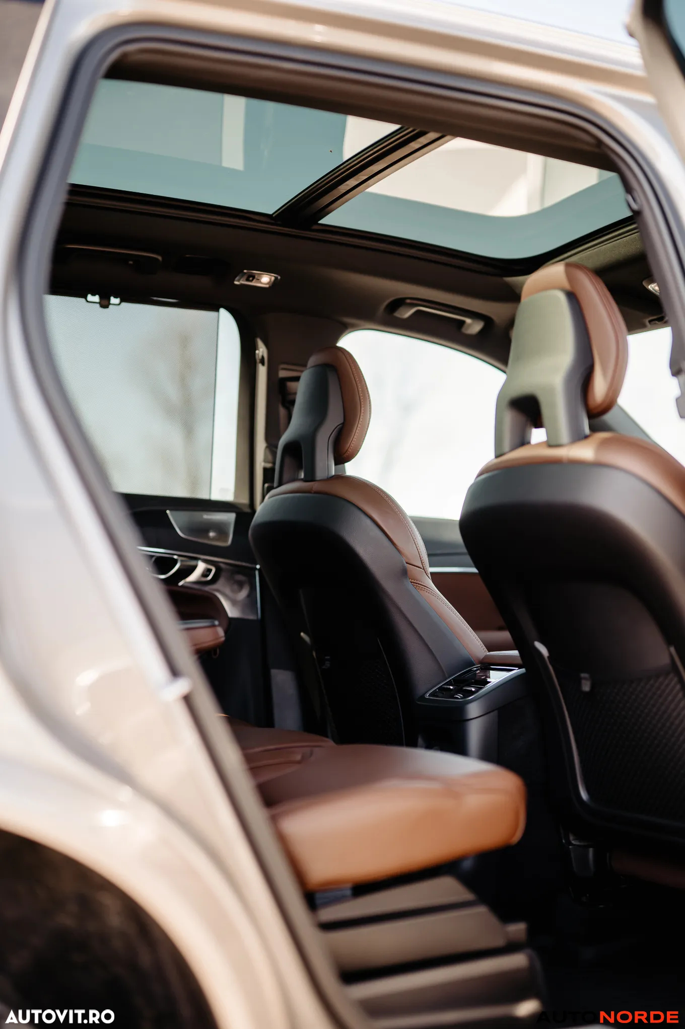 Volvo XC 90 Recharge T8 eAWD Inscription - 32