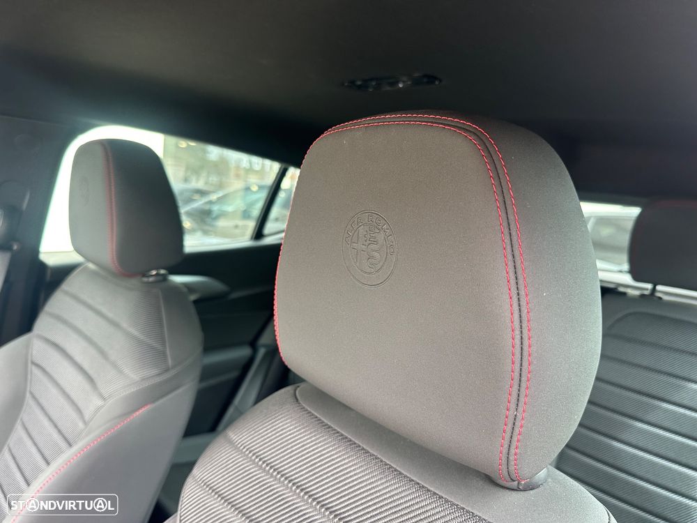 Alfa Romeo Tonale 1.3 Plug-In Hybrid Sprint e-AWD - 22