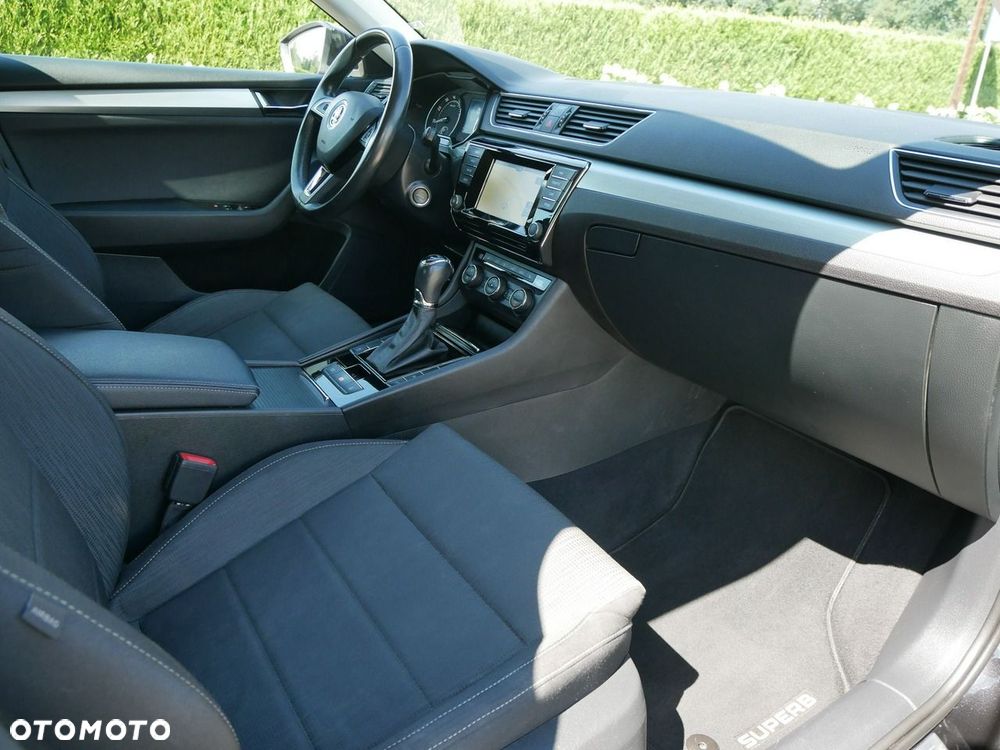 Skoda Superb 1.8 TSI DSG Ambition - 23