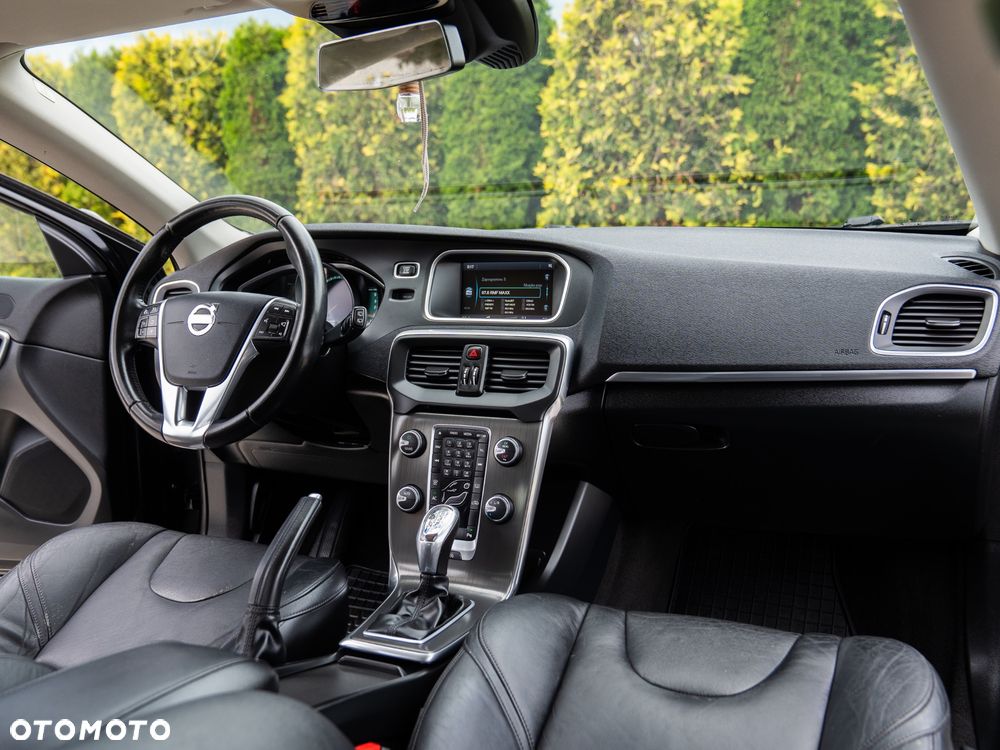 Volvo V40 D3 Geartronic R Design - 7