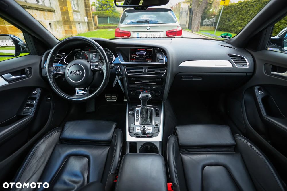 Audi A4 Avant 2.0 TDI DPF clean diesel quattro S tronic S line Sportpaket - 5