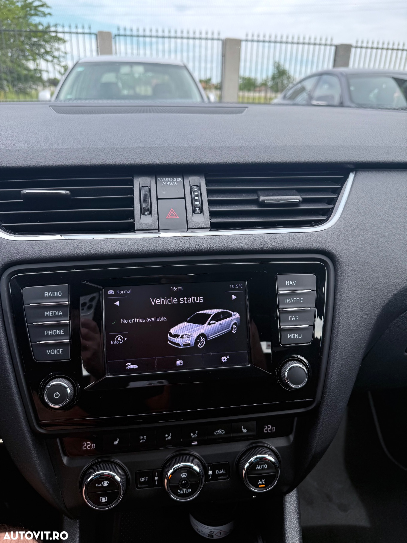 Skoda Octavia 2.0 TDI DSG RS - 13