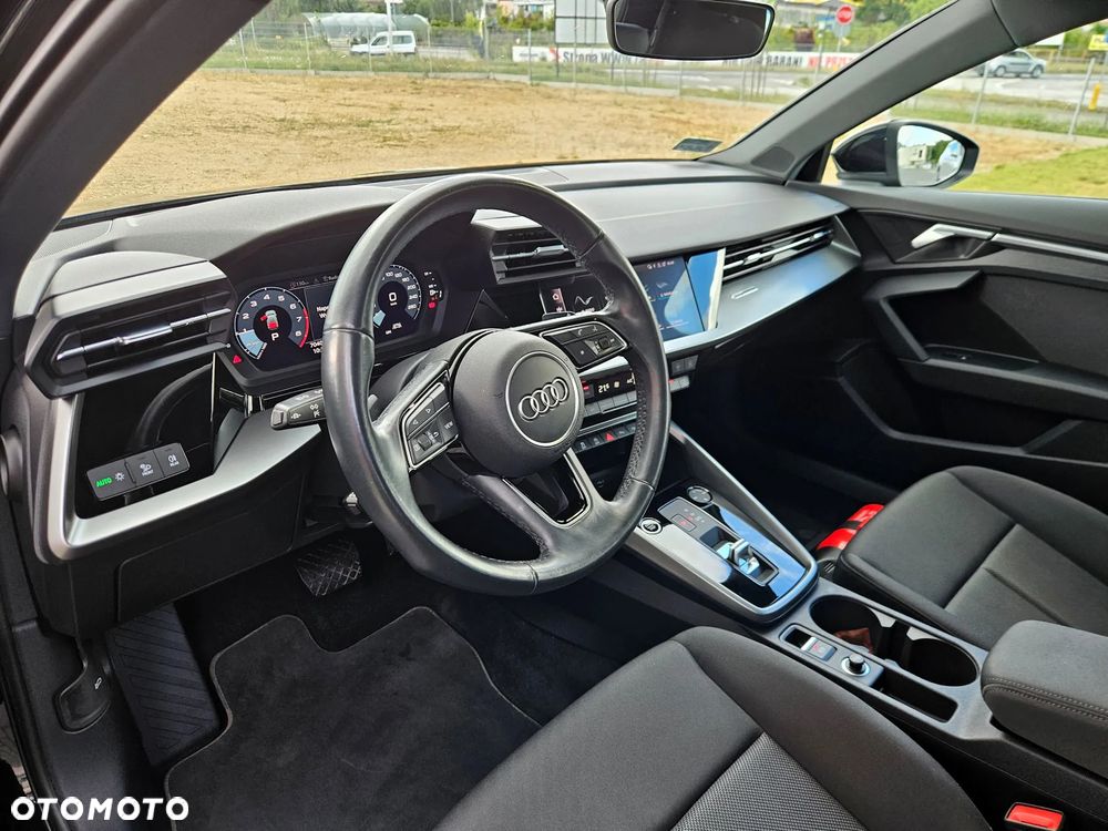 Audi A3 Sportback 30 TFSI mHEV S tronic - 13