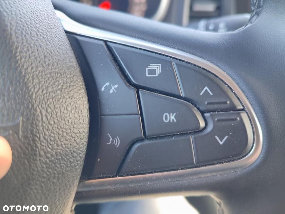 Renault Megane 1.3 TCe FAP Zen - 17