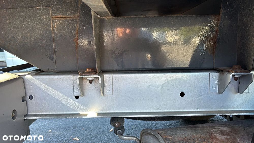 Volkswagen Transporter T5 - 33