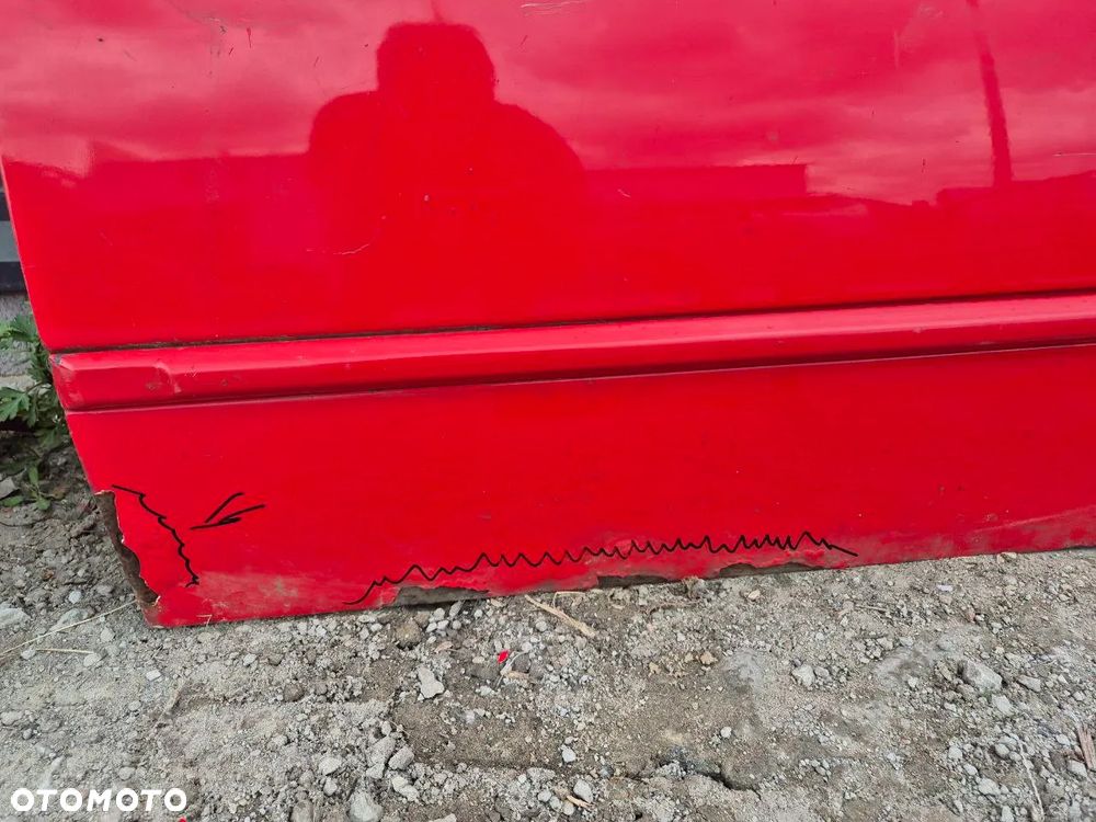 DRZWI PRZEDNIE TYLNE PRAWE CZERWONE BMW E36 - 8