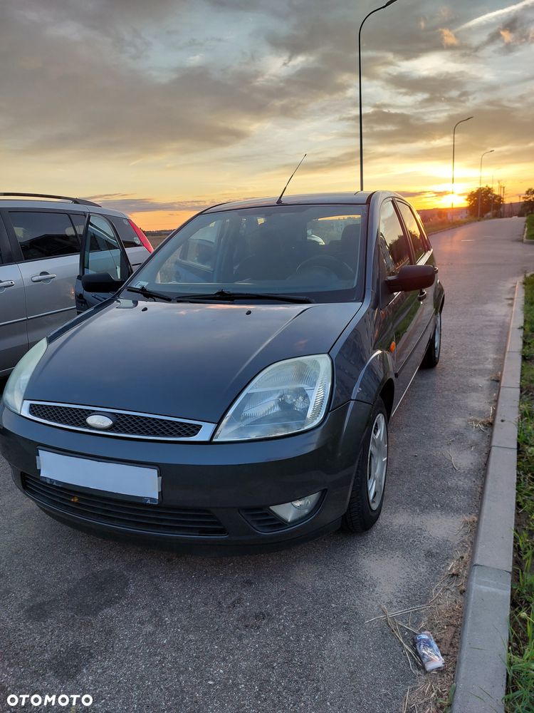 Ford Fiesta 1.4 Ghia - 30