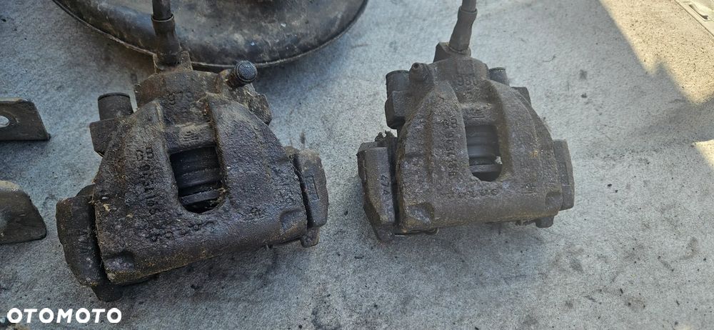 Zwrotnica piasta lewa prawa tył tylna wahacz zacisk Volvo V70 II 2,4 D5 9200624 - 5