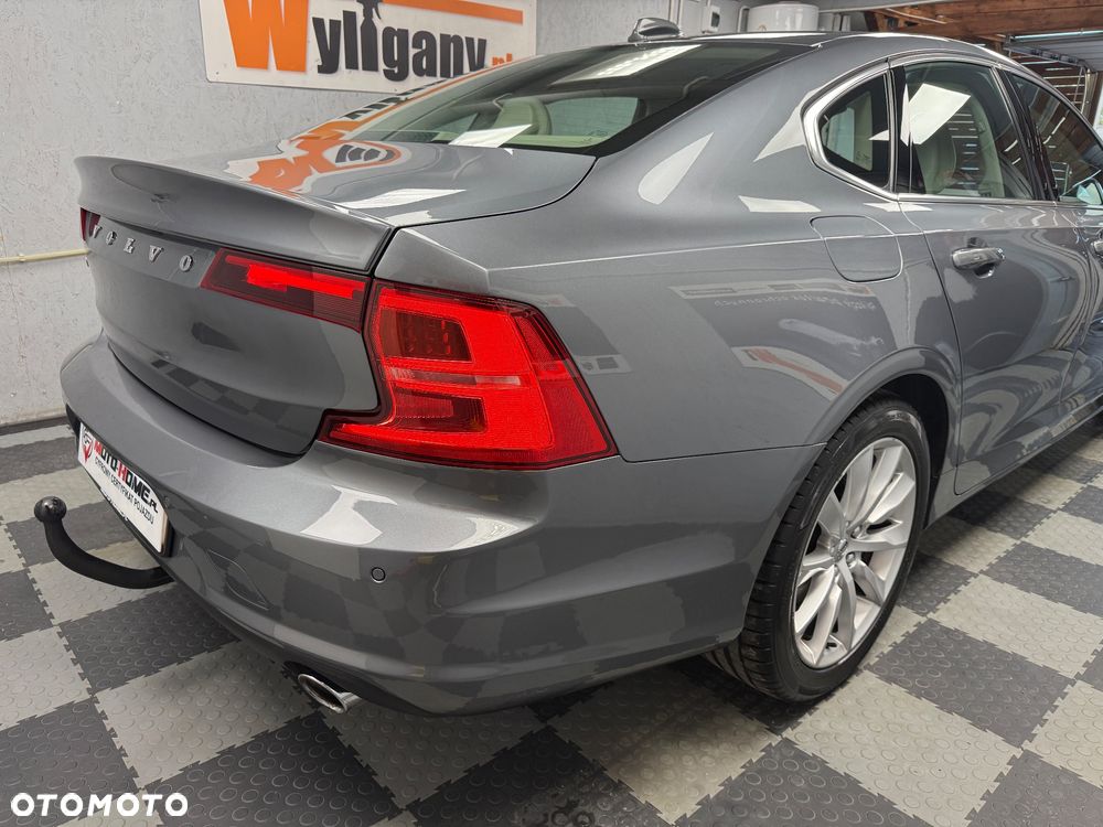 Volvo S90 - 19