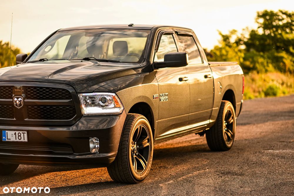 Dodge RAM 1500 5.7 4x4 - 13
