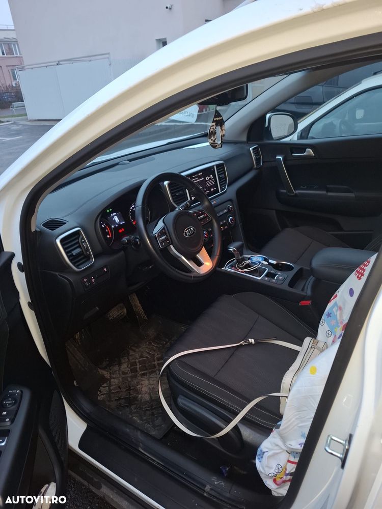 Kia Sportage 1.6 T-GDI 7DCT 4x2 Style - 9