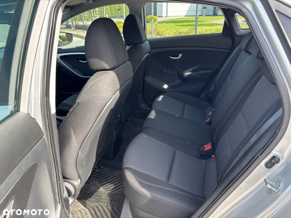Hyundai i30 i30cw 1.4 Advantage - 9