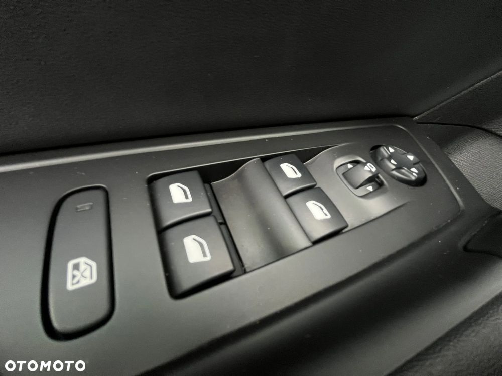 Peugeot 508 SW Plug-In Hybrid 225 e-EAT8 Allure - 39