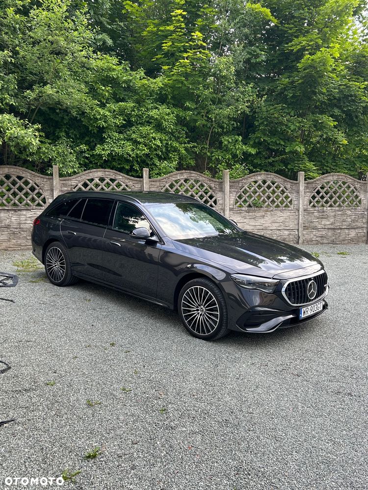 Mercedes-Benz Klasa E 200 mHEV 4-Matic AMG 9G-Tronic - 3