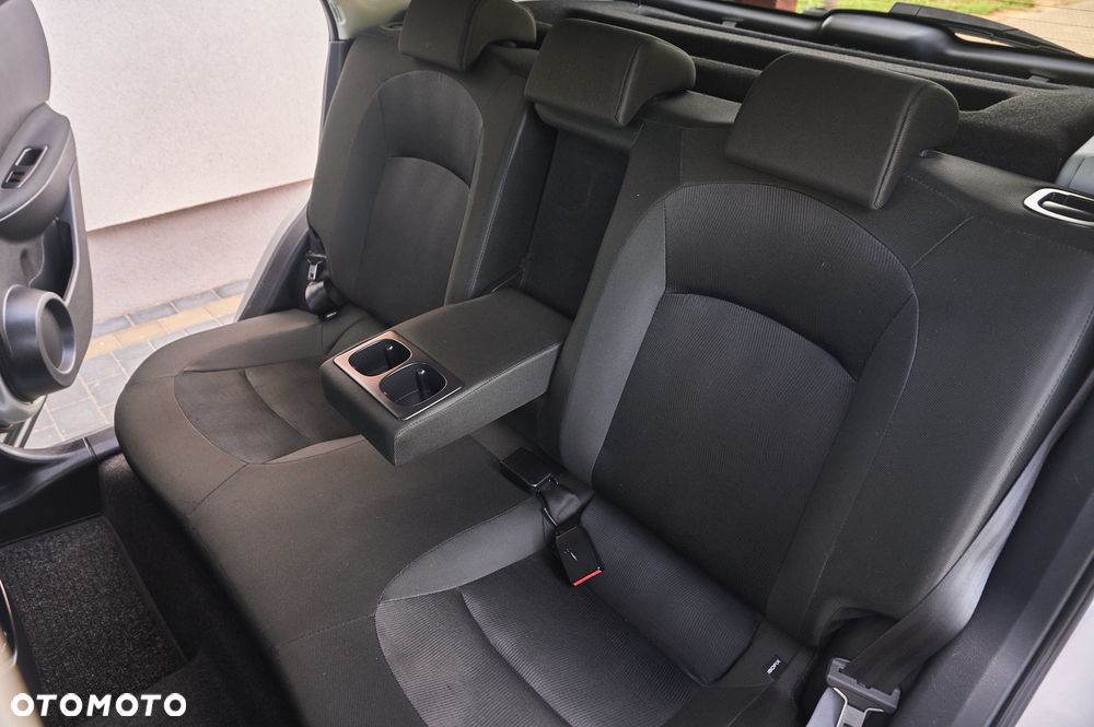 Nissan Qashqai 1.6 360 - 27