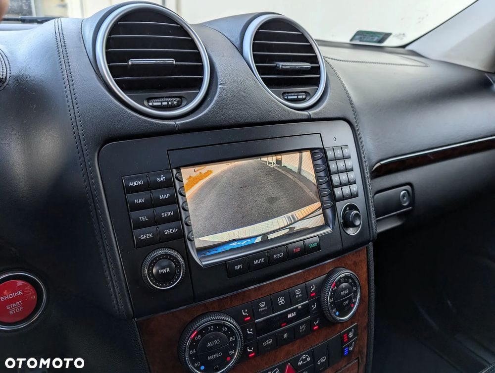 Mercedes-Benz ML 63 AMG 4Matic 7G-TRONIC - 17