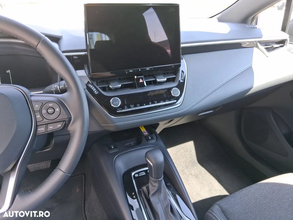 Toyota Corolla 1.8 Business Edition - 11