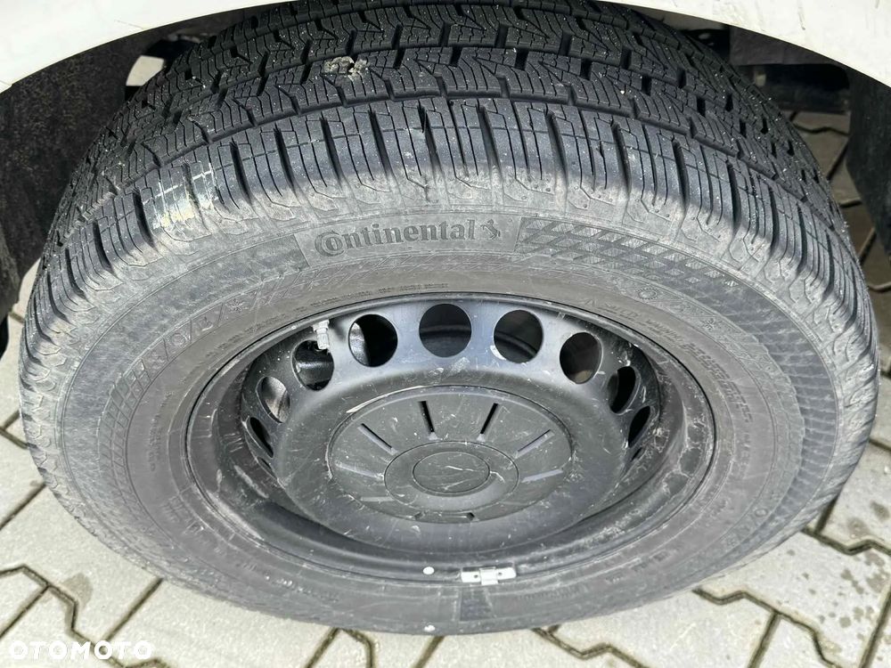 MAN TGE 3.180 FURGON 4x2F SB - 22