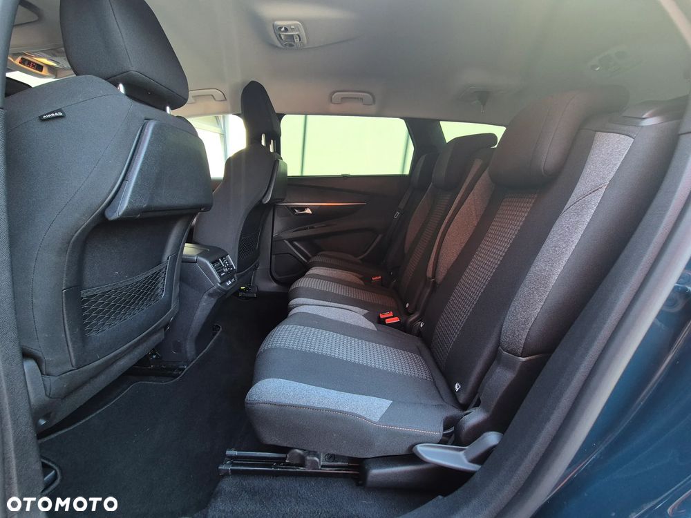 Peugeot 5008 1.5 BlueHDi Active S&S EAT8 - 20