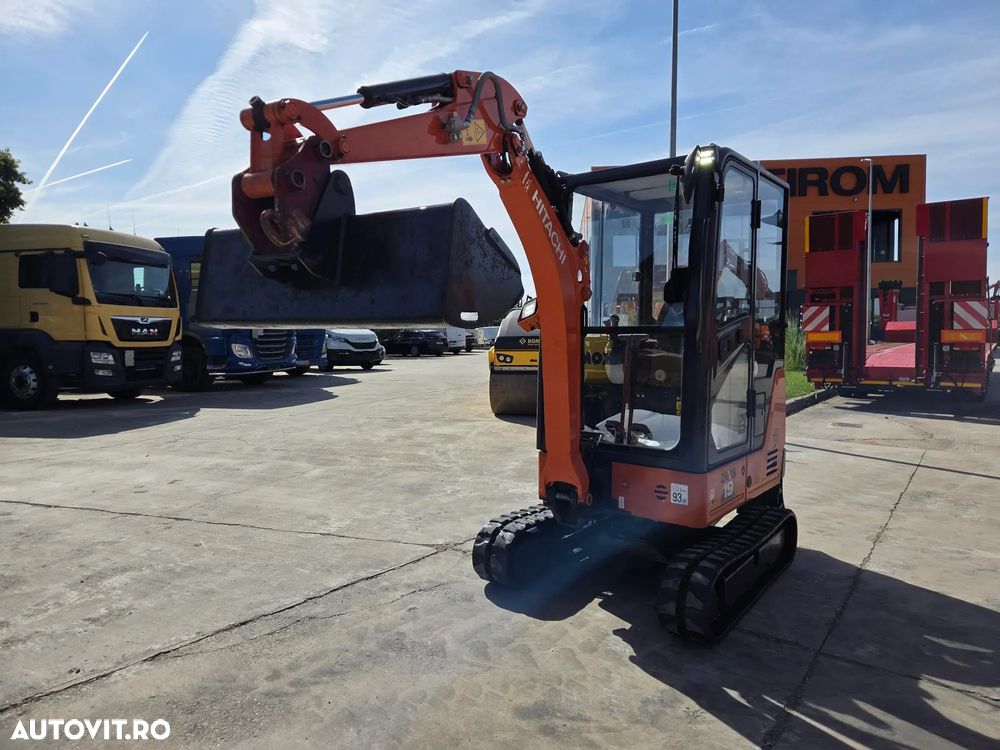Hitachi ZX19-6, 2 TONE, 2022, 1.056 ore, CUPLA RAPIDA+4 CUPE, adancime sapare 2,8m, ridica 1,3t, latime 0,8m cu senile extensibile la 1,2m, inst picon pe brate, produs in JAPONIA, posibilitate leasing 4 ani-PROMOTIE 20.900 Eur+Tva - 11
