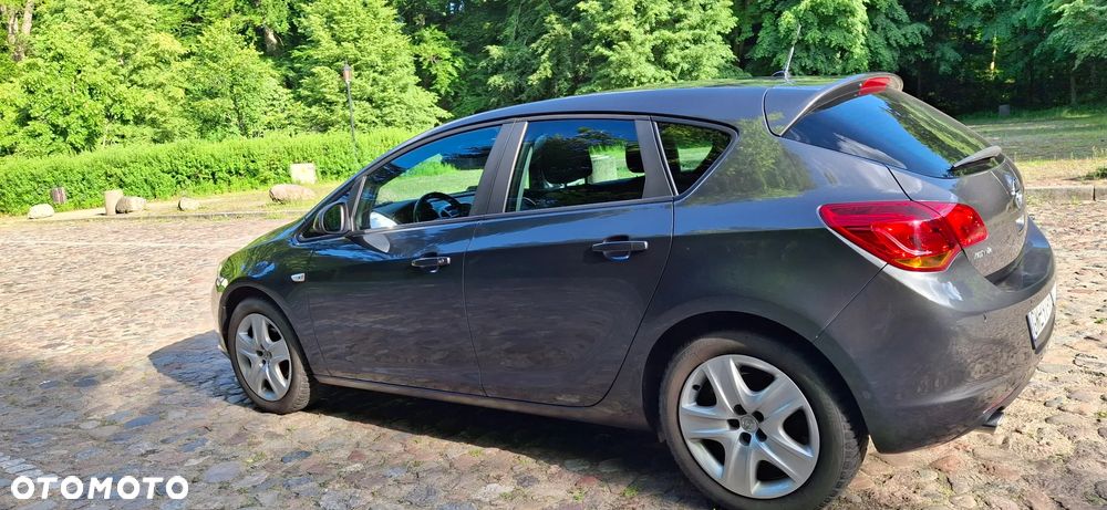 Opel Astra 1.4 T Cosmo S&S - 14