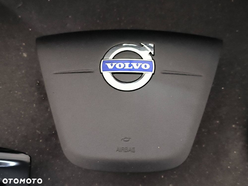 DESKA KOKPIT VOLVO V70 III LIFT - 6