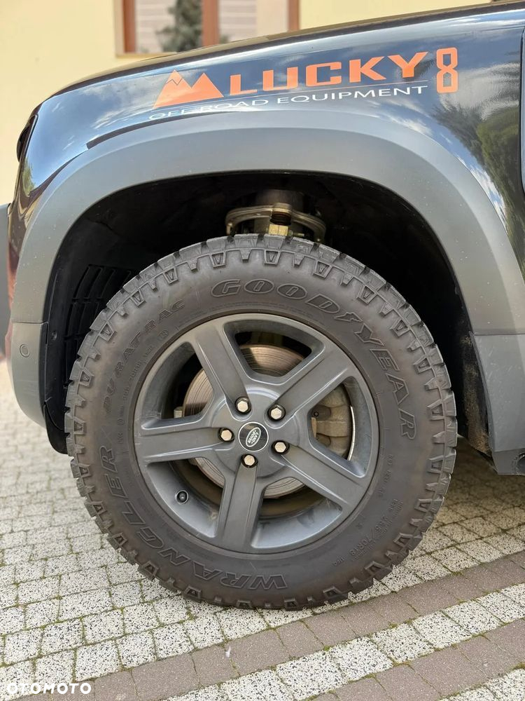 Land Rover Defender 110 2.0 P300 S - 30