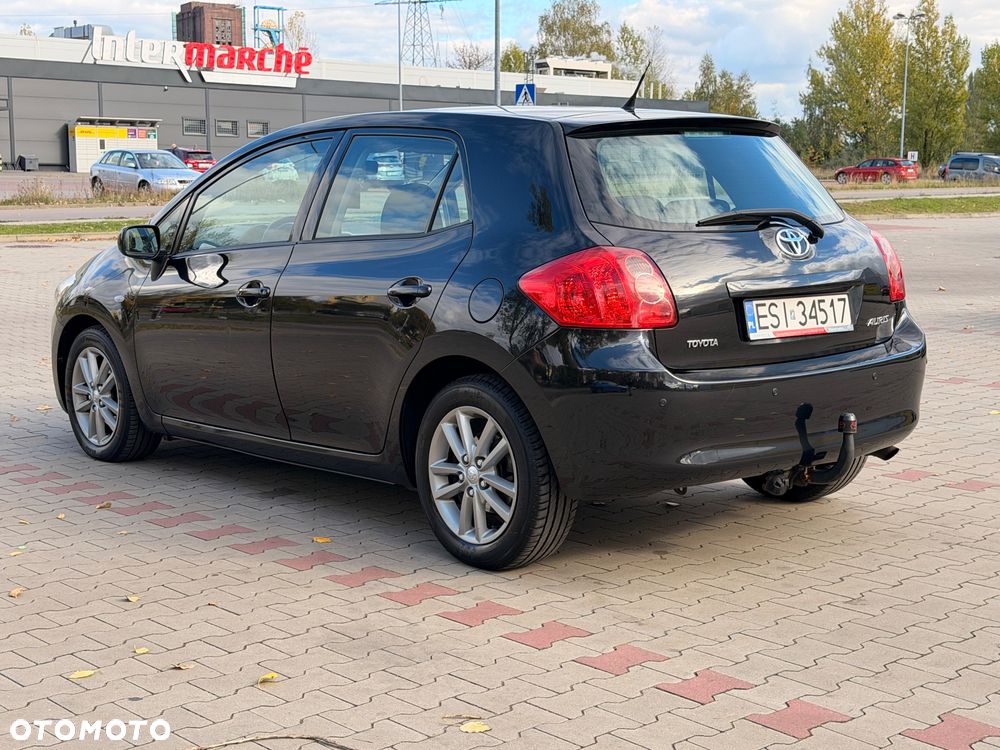 Toyota Auris 2008 photo 3