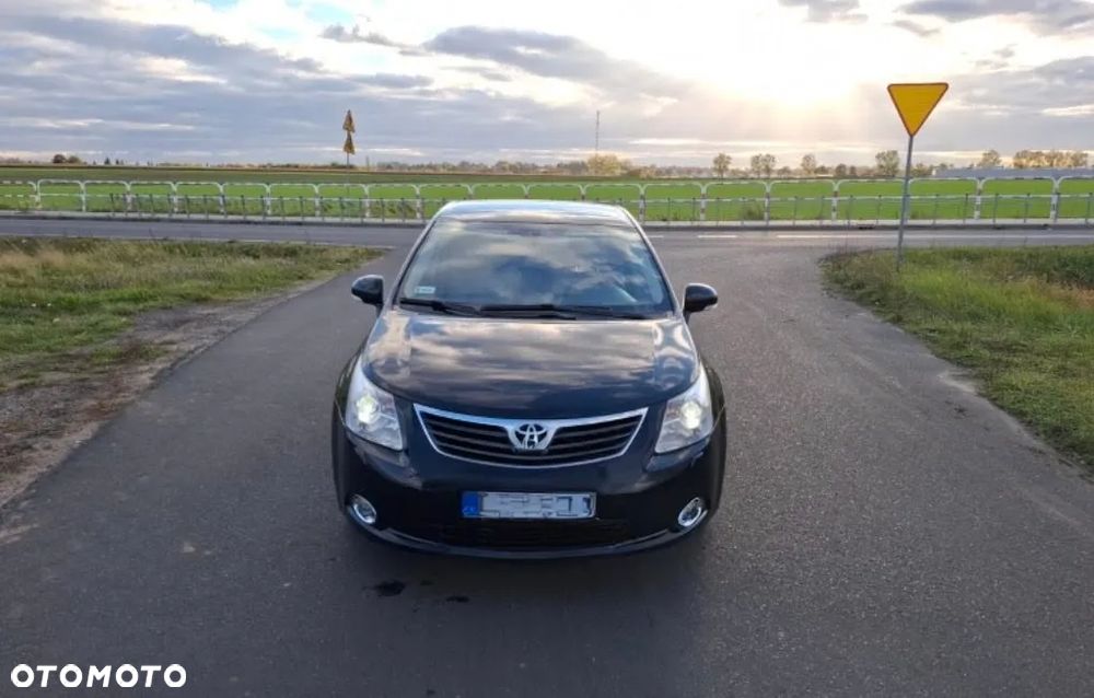 Toyota Avensis 2.0 Prestige - 2