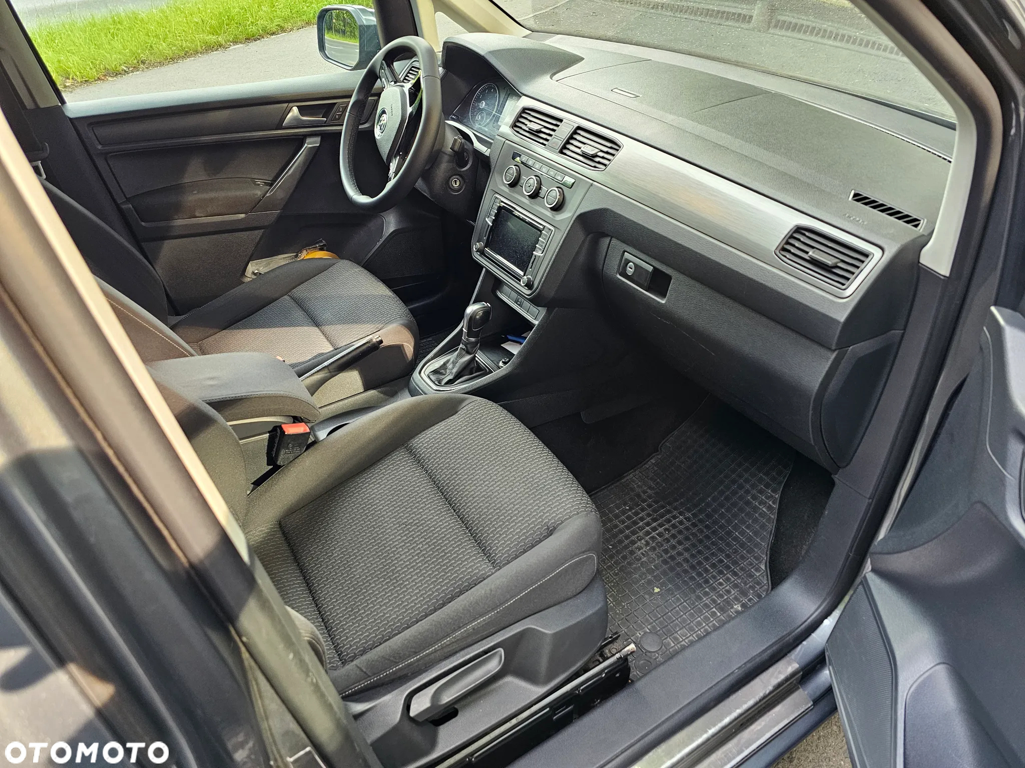 Volkswagen Caddy 1.4 TSI Comfortline DSG - 19