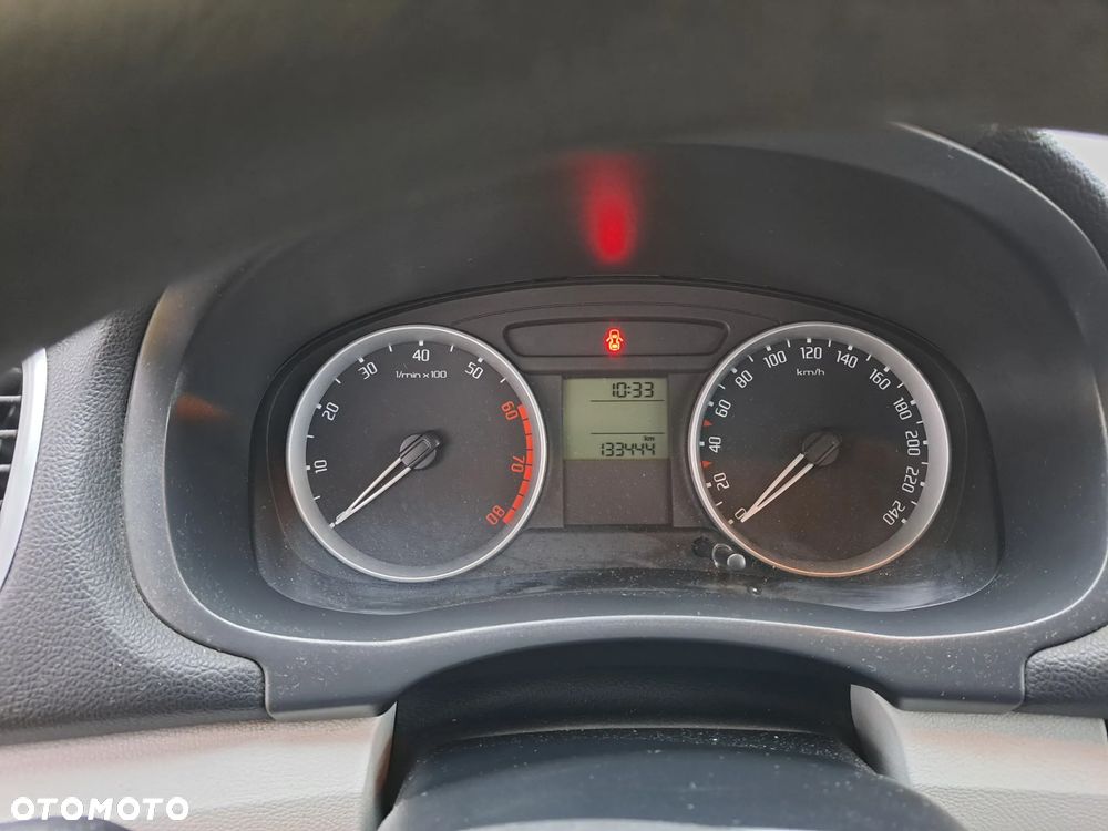 Skoda Fabia 1.2 HTP Ambiente - 6