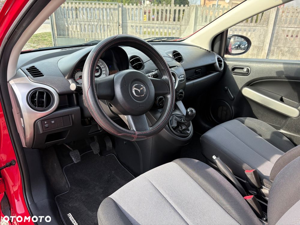 Mazda 2 - 18