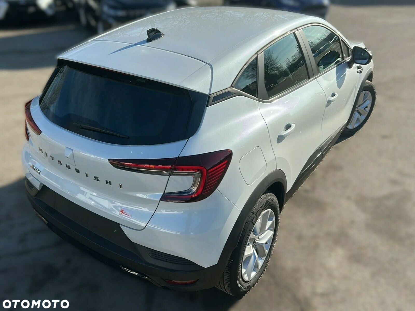 Mitsubishi ASX - 14