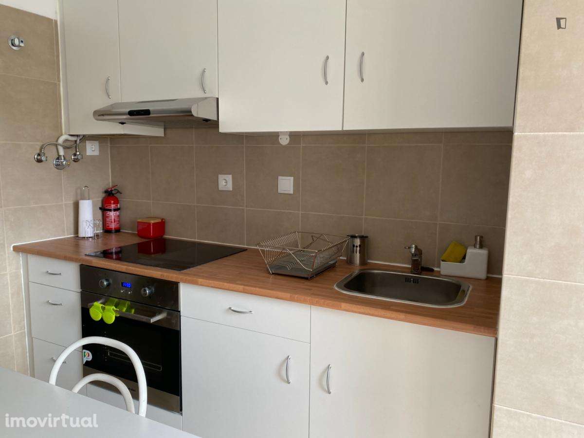 Quarto - localizado em Paço de Arcos Lisbon - Grande imagem: 2/26