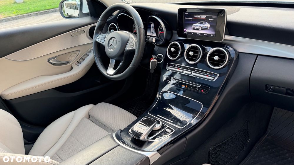 Mercedes-Benz Klasa C 180 9G-TRONIC - 21