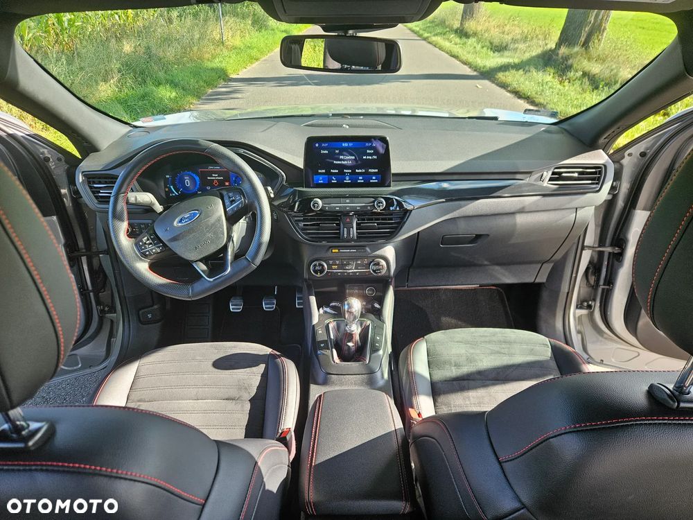 Ford Kuga 1.5 EcoBoost FWD ST-Line X - 10