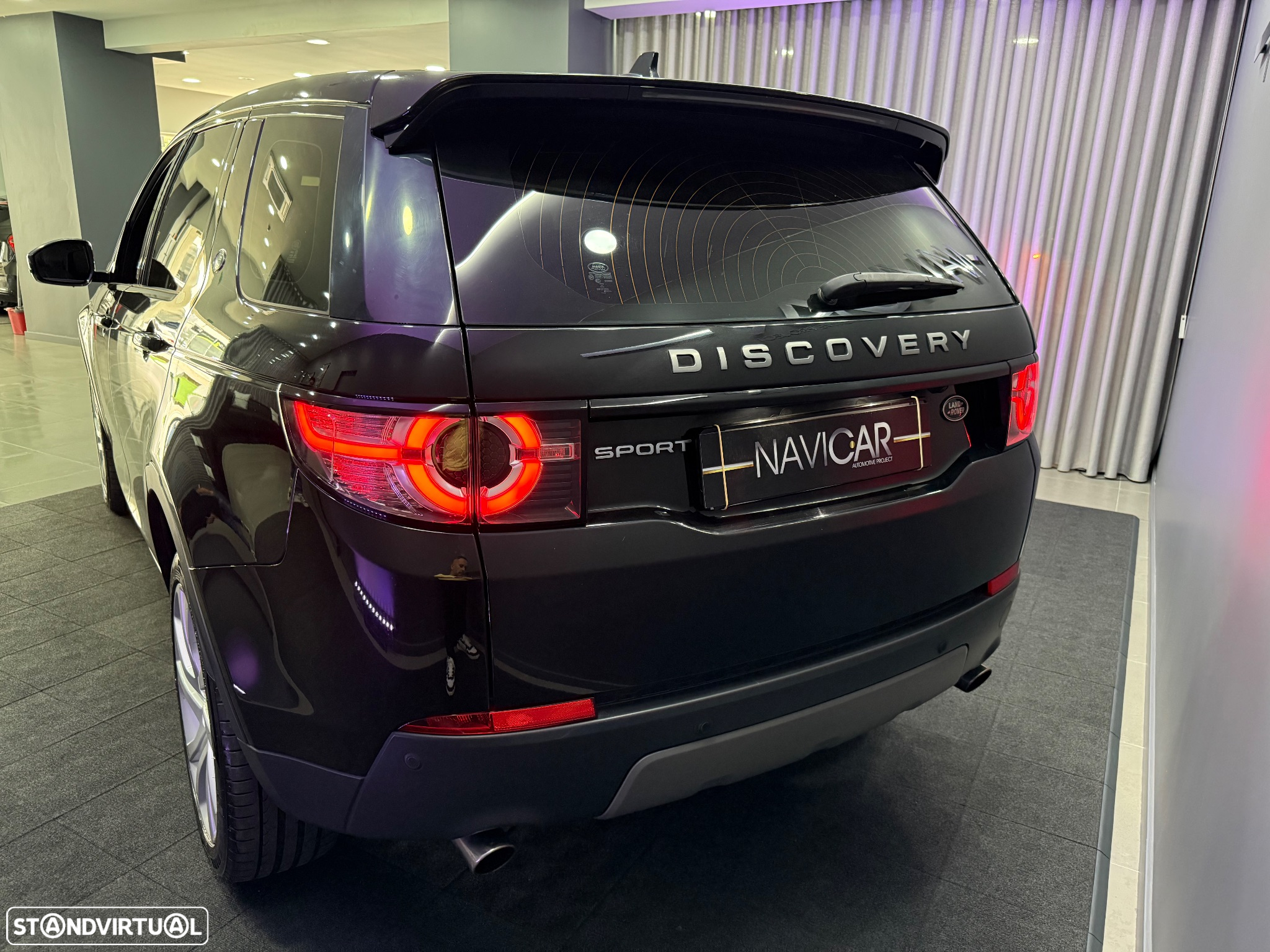 Land Rover Discovery Sport 2.0 TD4 HSE Auto - 11