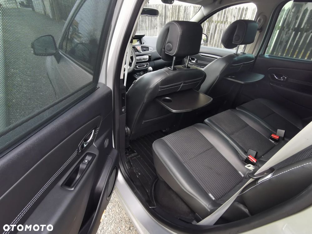 Renault Scenic 1.9 dCi Confort Privilege - 17
