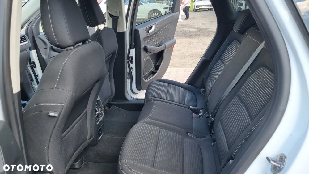 Ford Kuga - 34