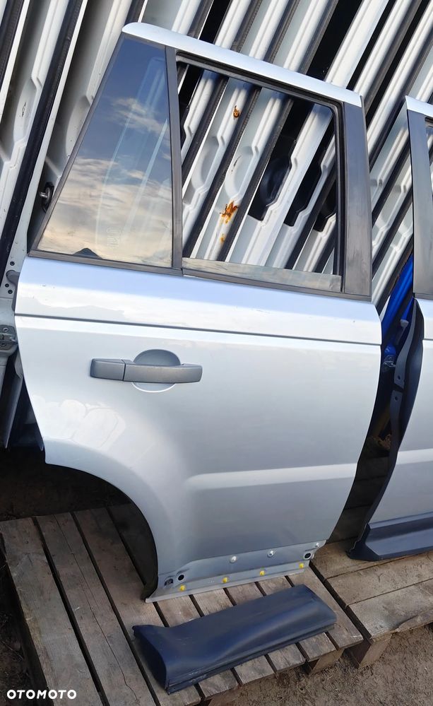 Drzwi Przód Przednie Tył Tylne Prawe LRC 798 ZERMATT SILVER Range Rover Sport L320 - 7