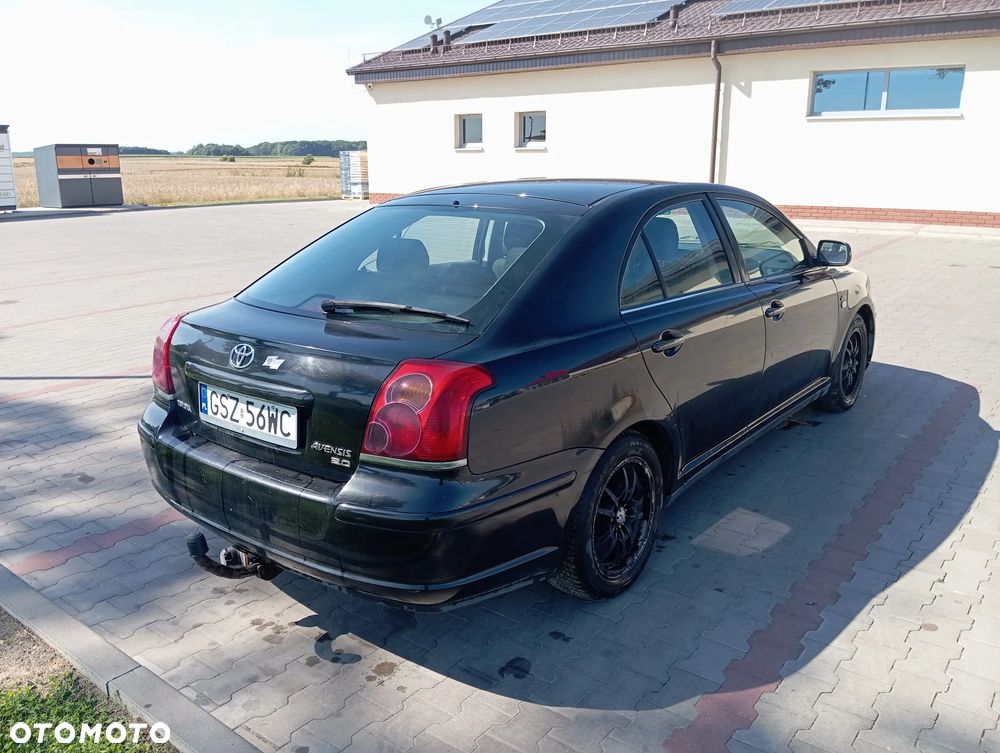 Toyota Avensis 2.0 D-4D High - 3