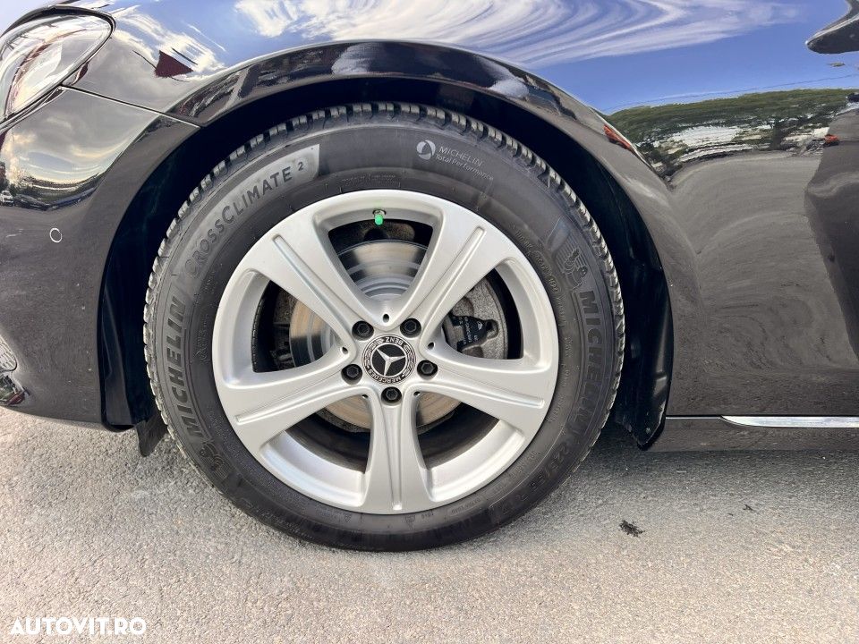 Mercedes-Benz E - 11