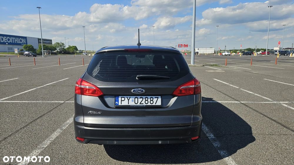 Ford Focus 1.5 TDCi SYNC Edition - 10