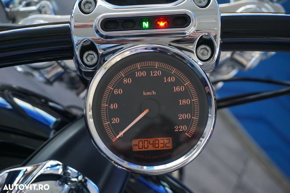 Harley-Davidson Softail Breakout FXSB - 8
