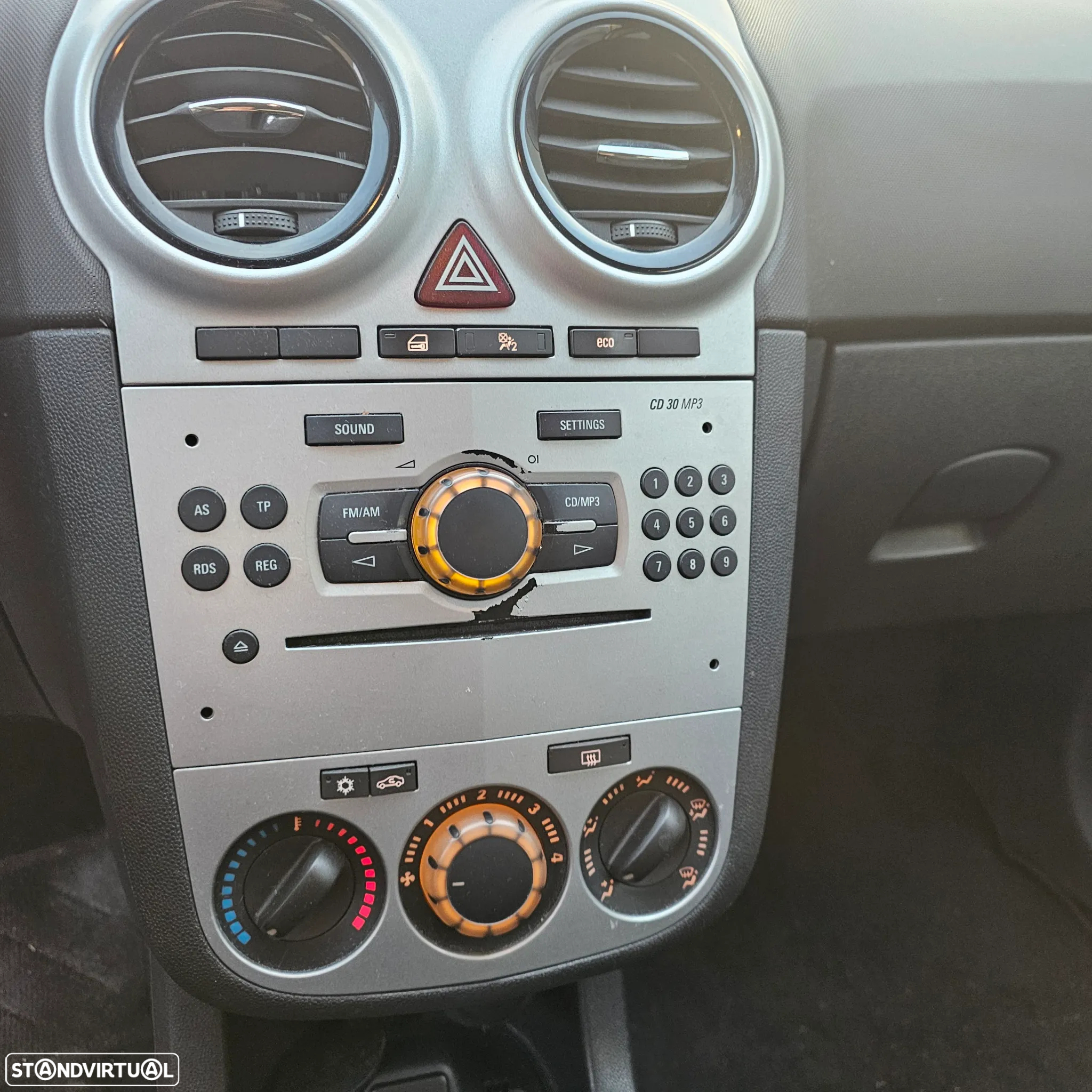 Opel Corsa 1.3 CDTi Enjoy - 10